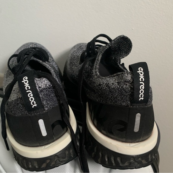 Women’s Nike epic react shoe - Picture 5 of 6